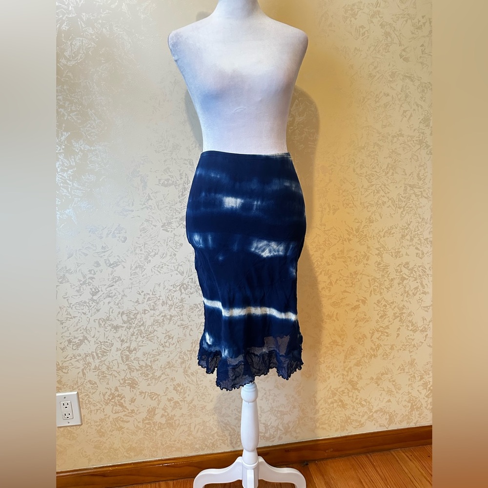 Elegant Blue Tie-Dye Skirt